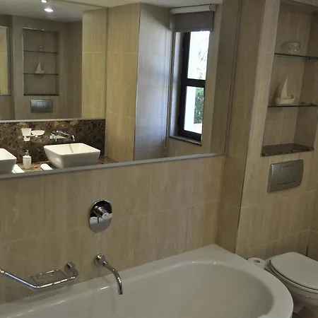 J01 Apollo Heights Appartamento Kouklia